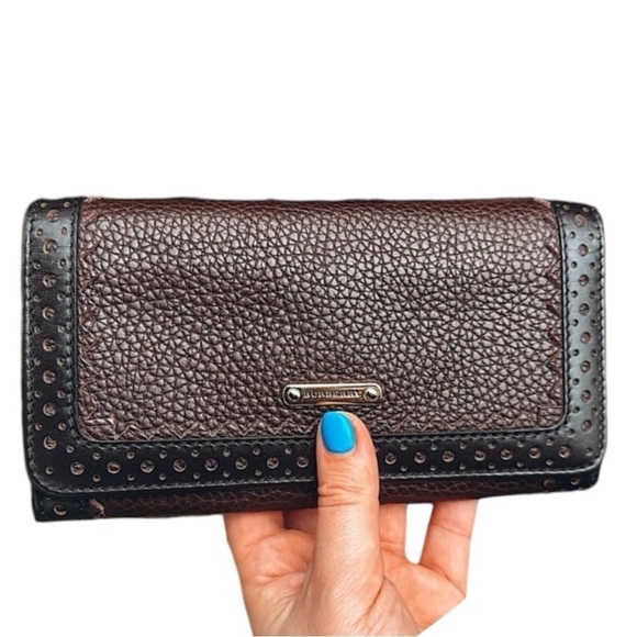 BURBERRY Pebbled Leather Minimalist Long Wallet, Brown, BURBERRY Dark Academia - Picture 1 of 10